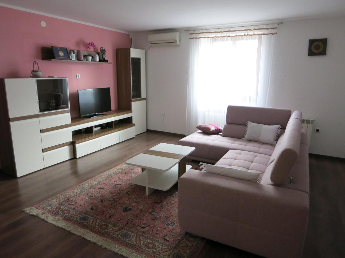 Apartma Kapitanovse Ajdovščina Exterior foto